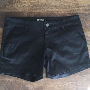 Volcom Frochickie Midi Shorts - Size 5